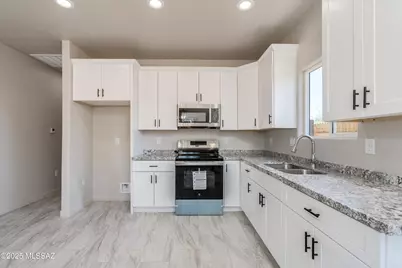 4205 N 16th Place, Tucson, AZ 85705 - Photo 4