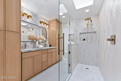 4905 N Craycroft (Set Way Back) Road, Tucson, AZ 85718 - Photo 18