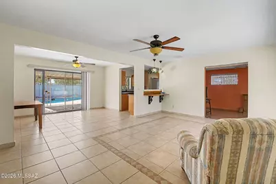 402 S Harvard Avenue, Tucson, AZ 85710 - Photo 8