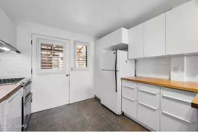 328 S Paseo Pena #D, Green Valley, AZ 85614 - Photo 10