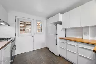 328 S Paseo Pena, Green Valley, AZ 85614 - Photo 10