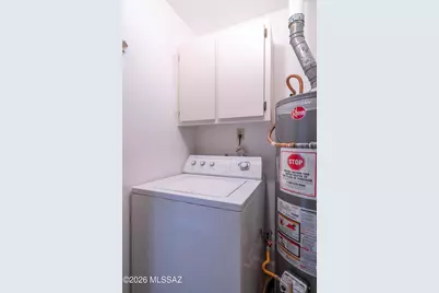 1821 S Rocky Mountain Drive, Tucson, AZ 85710 - Photo 18