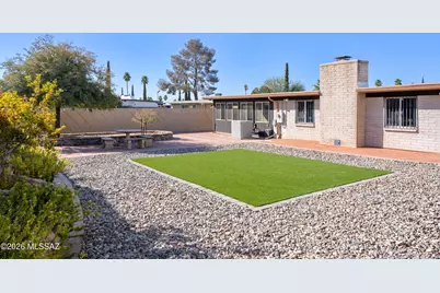 1821 S Rocky Mountain Drive, Tucson, AZ 85710 - Photo 20