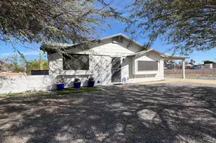 8271 E Kenyon Dr, Tucson, AZ 85710 - Photo 2