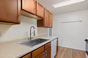 5549 E 2nd St, Tucson, AZ 85711 - Photo 14