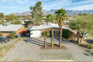 5549 E 2nd St, Tucson, AZ 85711 - Photo 2