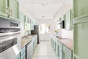 1311 W Calle Serrano, Green Valley, AZ 85622 - Photo 10