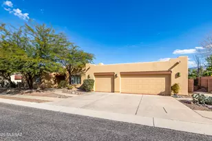 250 N Eastern Slope Loop, Tucson, AZ 85748 - Photo 2