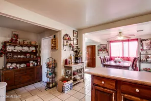 225 W Calle Margarita, Tucson, AZ 85706 - Photo 4