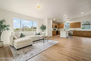 1054 W Squawbush Ct, Tucson, AZ 85737 - Photo 12