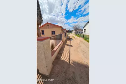 3544 S 9th Avenue, Tucson, AZ 85713 - Photo 2