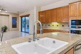 1590 W Copper Sky Dr, Oro Valley, AZ 85737 - Photo 24