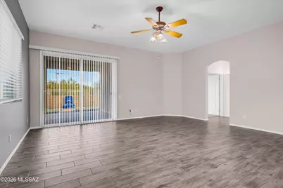 1252 S Desert Vista Drive, Tucson, AZ 85748 - Photo 10
