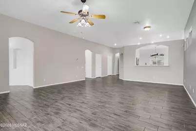 1252 S Desert Vista Drive, Tucson, AZ 85748 - Photo 12