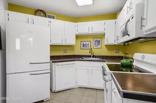 6655 N Canyon Crest Dr, Tucson, AZ 85750 - Photo 10