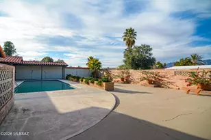 9043 E Bellevue St, Tucson, AZ 85715 - Photo 32