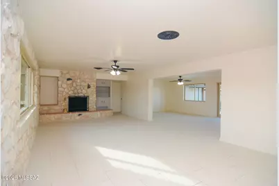 9043 E Bellevue Street, Tucson, AZ 85715 - Photo 4