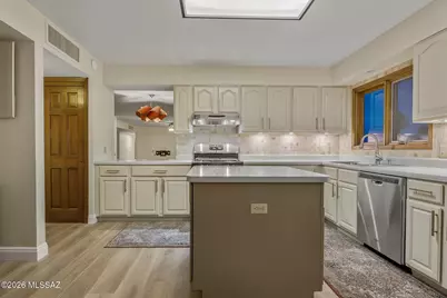 6080 N Sabino Shadow Lane, Tucson, AZ 85750 - Photo 10