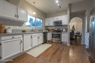 11867 N Desert Slopes Way, Tucson, AZ 85737 - Photo 12