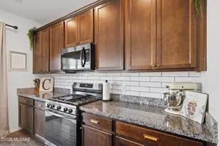 9042 W Grayling Dr, Marana, AZ 85653 - Photo 12