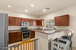 1006 S Limestone St, Benson, AZ 85602 - Photo 2