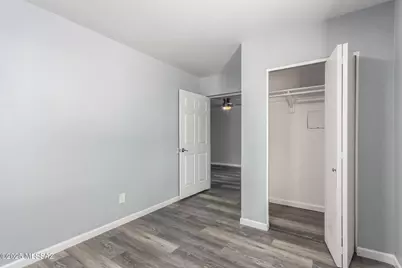 2033 S Augusta Place, Tucson, AZ 85710 - Photo 24