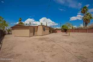 2033 S Augusta Pl, Tucson, AZ 85710 - Photo 26