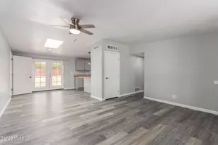 2033 S Augusta Pl, Tucson, AZ 85710 - Photo 4