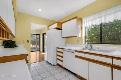 64510 E Canyon Shadows Lane, Tucson, AZ 85739 - Photo 16