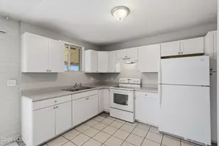 210 S Alandale Pl, Tucson, AZ 85710 - Photo 10