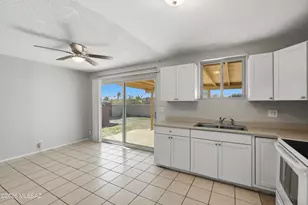 210 S Alandale Pl, Tucson, AZ 85710 - Photo 12