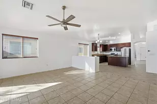 7159 S Providence Dr, Tucson, AZ 85757 - Photo 10