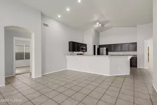 10215 E Mary Dr, Tucson, AZ 85730 - Photo 14