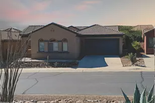 2033 W Acacia Bluffs Dr, Green Valley, AZ 85622 - Photo 1