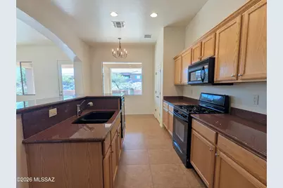2033 W Acacia Bluffs Drive, Green Valley, AZ 85622 - Photo 16
