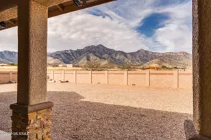 6233 E Molly Dr, Hereford, AZ 85615 - Photo 6