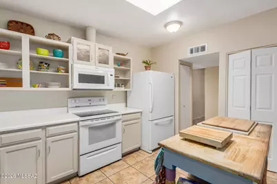 392 W Rio Altar, Green Valley, AZ 85614 - Photo 12