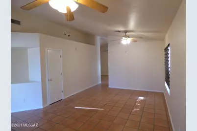 8704 N Frampton Place, Tucson, AZ 85742 - Photo 4
