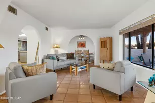 800 E Camino Alberca, Tucson, AZ 85718 - Photo 8