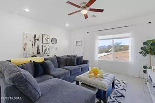 1878 Circulo Girasol, Rio Rico, AZ 85648 - Photo 4