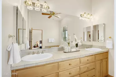 641 W Silver Eagle Court, Oro Valley, AZ 85755 - Photo 32