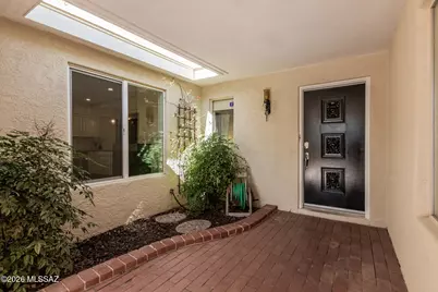 7282 E Camino Valle Verde, Tucson, AZ 85715 - Photo 2