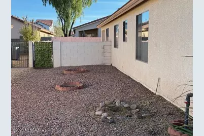6927 W Red Rock Drive, Tucson, AZ 85743 - Photo 10