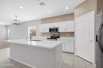 12451 W Reyher Farms Loop, Marana, AZ 85653 - Photo 20