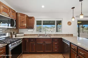 4821 N Calle Llanura, Tucson, AZ 85745 - Photo 10