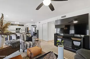 6734 W Nueva Vista Dr, Tucson, AZ 85743 - Photo 8