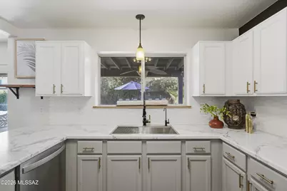 6734 W Nueva Vista Drive, Tucson, AZ 85743 - Photo 12