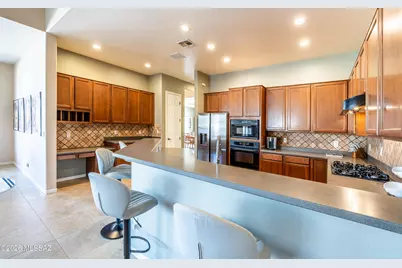 13423 N Regulation Drive, Oro Valley, AZ 85755 - Photo 14