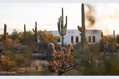 12175 W Dancing Raven Road, Tucson, AZ 85743 - Photo 6