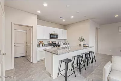 8829 N Sherry Cervi Way, Tucson, AZ 85743 - Photo 2